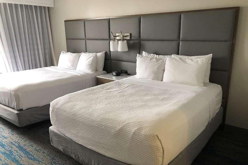 Hotel Ramada By Wyndham Cleveland Independence Habitación foto